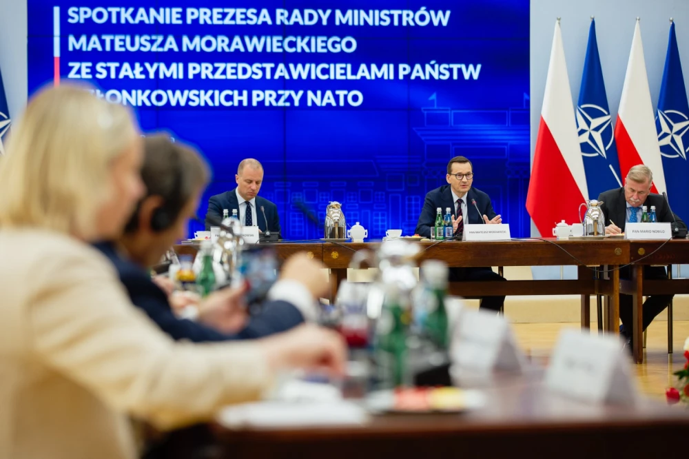 Premier Mateusz Morawiecki podczas spotkania ze stałymi przedstawicielami państw członkowskich przy NATO