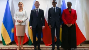 Kigali | Ceremonia oficjalnego powitania Prezydenta Andrzeja Dudę z Małżonką przez Prezydenta Republiki Rwandy z Małżonką